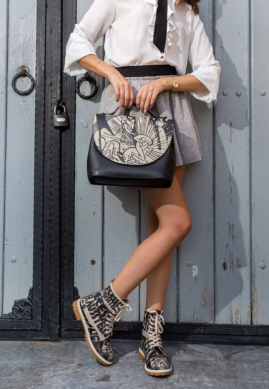 Women Vegan Leather Cream Purse